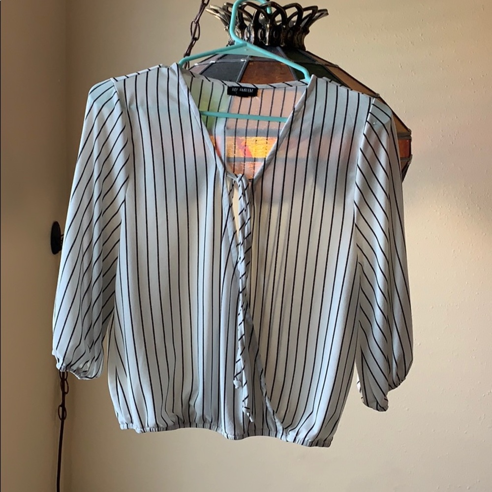 My emblem size large 96% polyester 4% spandex top